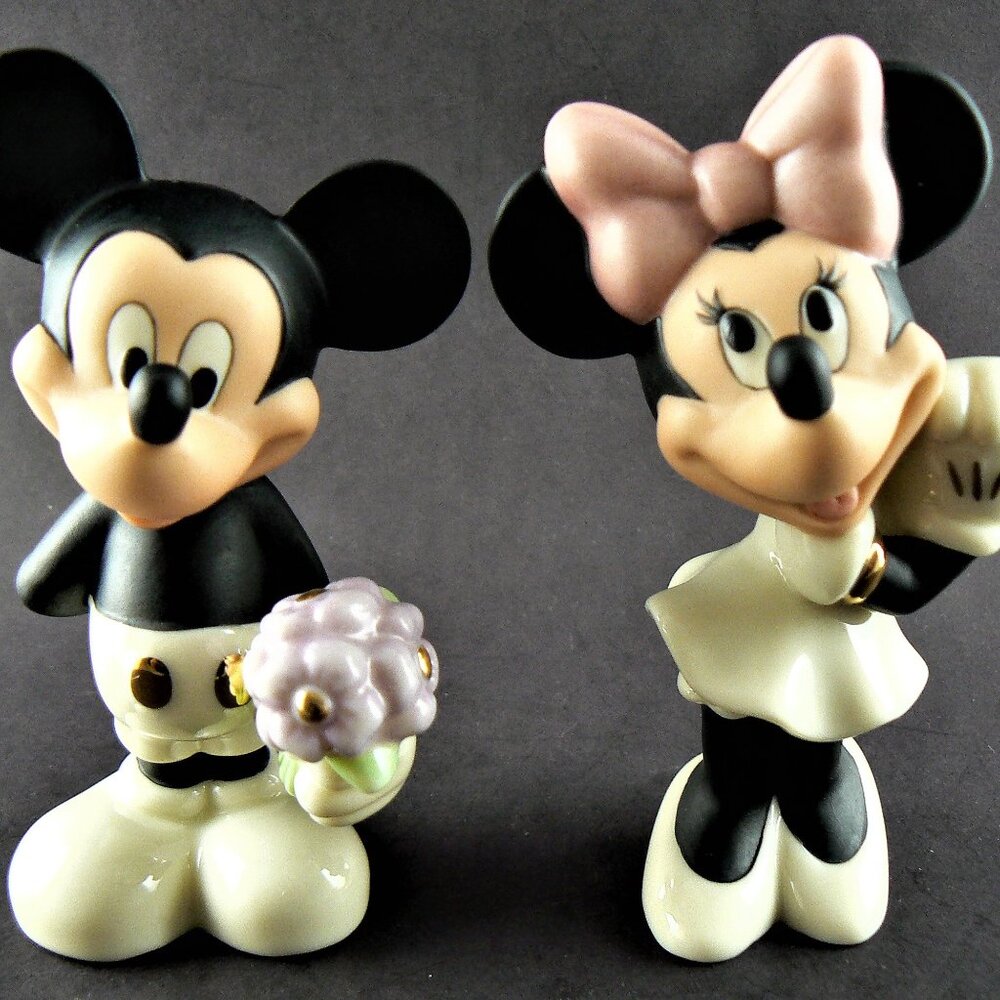 LENOX DISNEY Mickey and Minnie SALT & PEPPER SHAKERS SET NIB